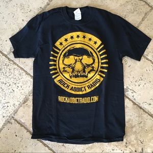 Rock Addict Radio Tee